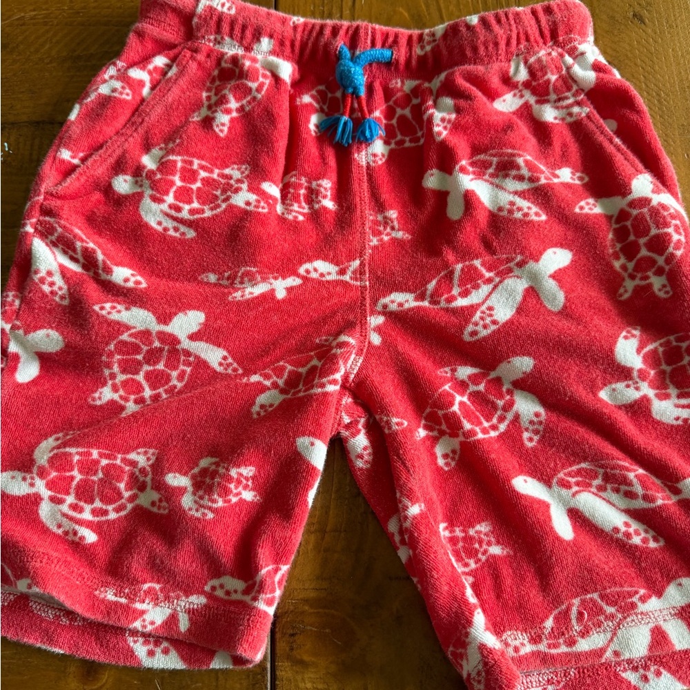 Boden Terry Cloth Red Turtle Print Shorts
